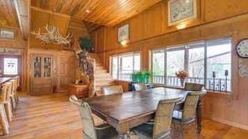 House (1 Bedroom) | Interior