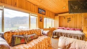 House (1 Bedroom) | Interior