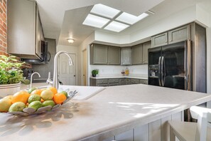 House (3 Bedrooms) | Interior - Tranquil Fort Wayne Home: 7 Mi to Downtown (Fort Wayne)