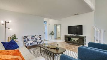 House (3 Bedrooms) | Front of property