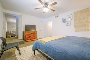 Cottage (3 Bedrooms) | Interior - Lake, Trails & Slopes! Family Cottage in Crestline (Crestline)