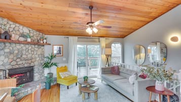Cottage (3 Bedrooms) | Interior
