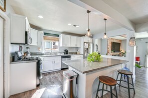 House (2 Bedrooms) | Interior