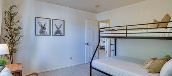 Thatcher Home w/ Fenced Backyard: 3 Mi to Downtown