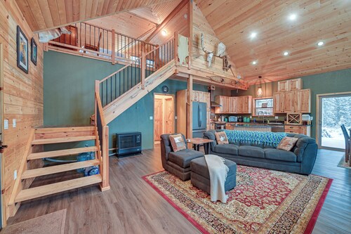 Custom Kasilof Cabin on 40 Private Acres