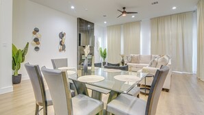 Nhà (3 Bedrooms) | Nội thất