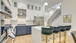 Nhà (3 Bedrooms) | Nội thất