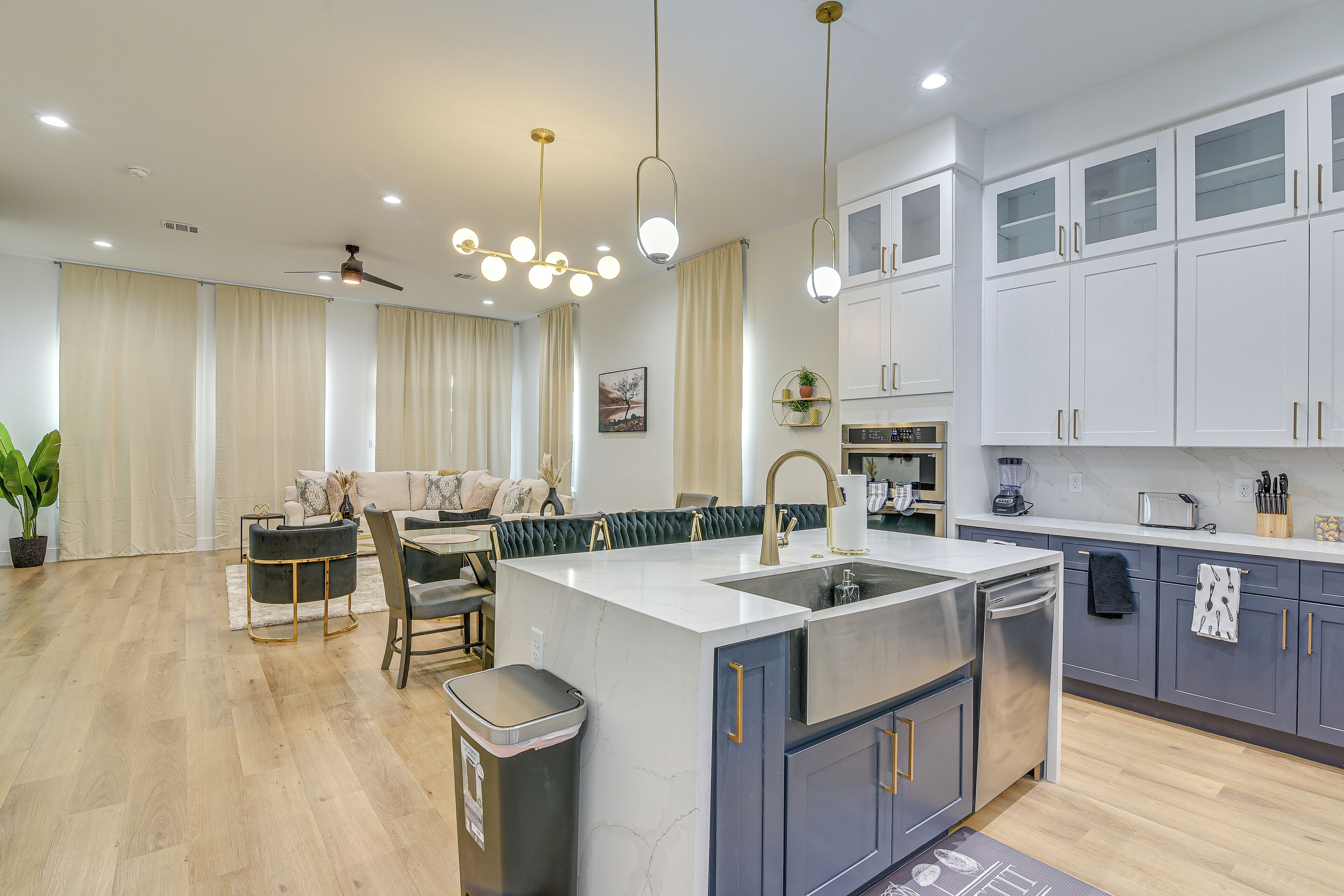 House (3 Bedrooms) | Interior