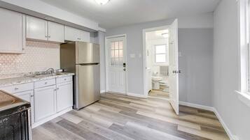 Apartment (1 Bedroom) | Interior