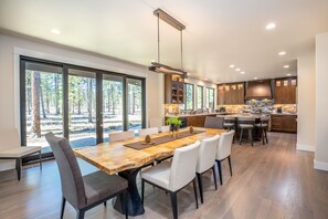 Dining - MDWD06 - Brand New Caldera Springs Luxury Home (Sunriver)