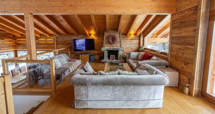 Above the Clouds - spacious chalet with great view