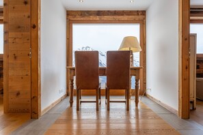 Interior - Above the Clouds - spacious chalet with great view (Haute-Nendaz)
