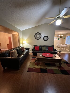 Smart TV - Sweet Home Madison-A Huntsville Connection (Madison)