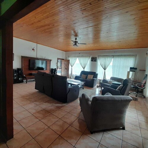 Family home just 10 minutes from all the Sabie waterfalls.