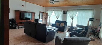 Family home just 10 minutes from all the Sabie waterfalls.