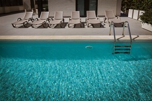 Pool - Modern sea Front Sea Waves (Alicante)