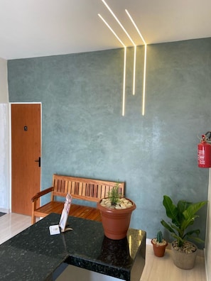Quầy tiếp tân