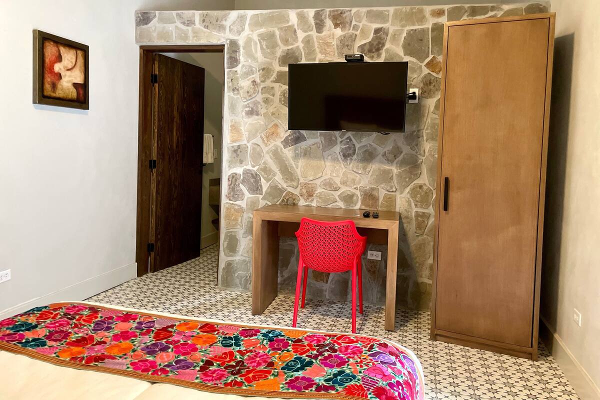 Iron/ironing board (on request), WiFi (free)