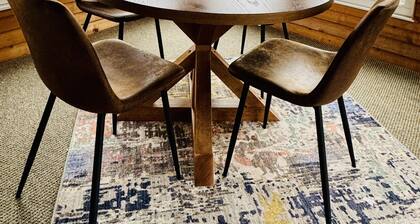 STUNNING water views. 7 minutes from PR boat cruises. PERFECT HIDEAWAY!