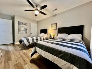 4 bedrooms, desk, iron/ironing board, travel crib
