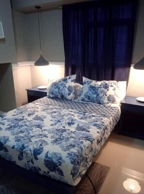 1 bedroom - Pioneer St Mandaluyong City Condo (Mandaluyong)