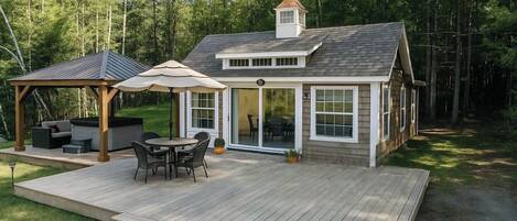 تناول الطعام بالخارج