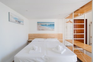 1 quarto, Wi-Fi de cortesia, roupa de cama