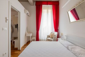 1 dormitorio, tabla de planchar con plancha, wifi gratis y ropa de cama