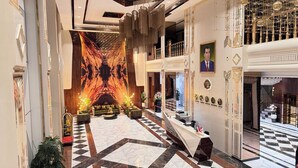 Lobby - Kangurt Grand Hotel (Dushanbe)