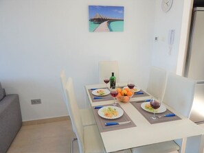 Dining - Modern New Built 2 Bedroom Apartment in the beach town of Torre de la Horadada

 (Torre de la Horadada)