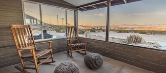 WKNDR Parkside ܍ By Park Entrance, Hot Tub, Stars, Private