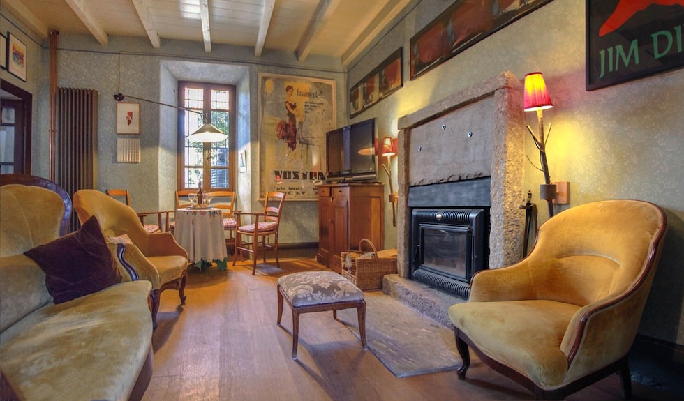 Seventeenth-century House On 2 Floors, With Turkish Bath And Courtyards, 1km From Lake Orta. - Orta San Giulio