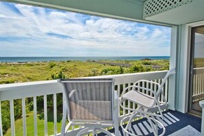 Property grounds - SeaSpray 245, Oceanfront Condo in Atlantic Beach, NC! (Atlantic Beach)