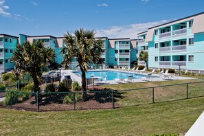 Pool - SeaSpray 250, Oceanview Condo in Atlantic Beach, NC! (Atlantic Beach)