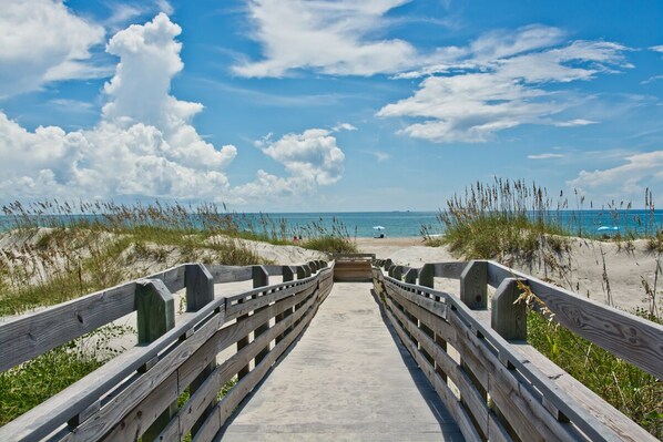 Beach - SeaSpray 250, Oceanview Condo in Atlantic Beach, NC! (Atlantic Beach)