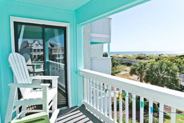 Property grounds - SeaSpray 250, Oceanview Condo in Atlantic Beach, NC! (Atlantic Beach)