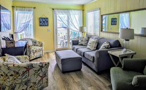 Smart TV - SeaSpray 250, Oceanview Condo in Atlantic Beach, NC! (Atlantic Beach)