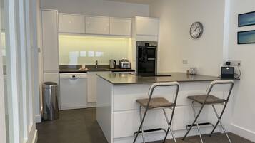 Fridge, microwave, oven, dishwasher