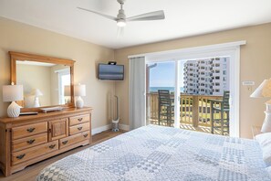 4 bedrooms, iron/ironing board, WiFi