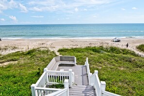 Beach - Spindrift, Oceanfront House in Emerald Isle, NC! (Emerald Isle)