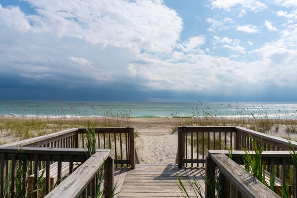 Beach - Splash of Lime West, Oceanfront Duplex in Emerald Isle, NC! (Emerald Isle)