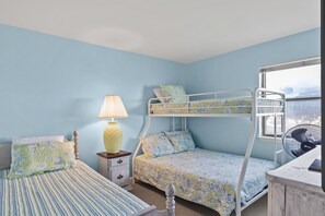 2 habitaciones, tabla de planchar con plancha y wifi 