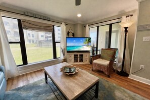 Lecteur de DVD, table de tennis de table