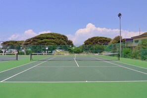 Sport court - Summer Winds C-324, Oceanfront Condo in Indian Beach, NC! (Indian Beach)