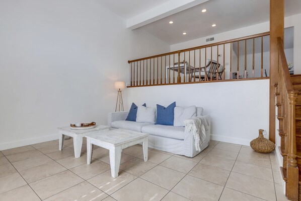 Smart TV, fireplace, offices