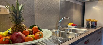 Apartments Les Crouses Tavern