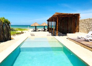 Vila, 3 quartos, acessível, sacada | Praia