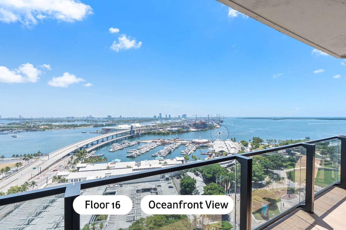 City-Apartment, 2 Schlafzimmer, Meerblick, Meerseite | Terrasse/Patio