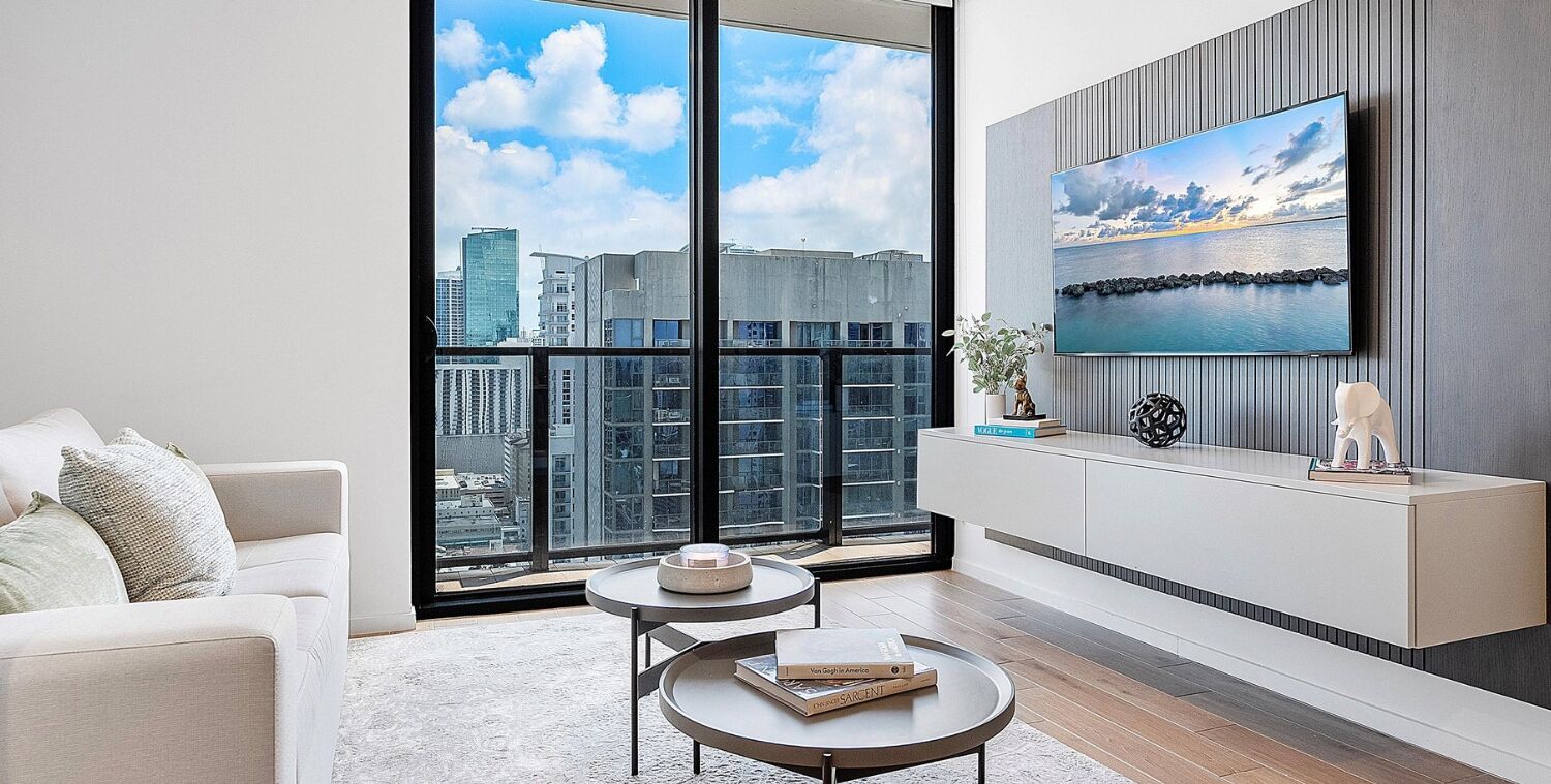 City Apartment, 2 Bedrooms, Bay View, Oceanfront2517 | Living area | 55-inch Smart TV with cable channels