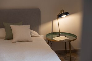 2 bedrooms, desk, iron/ironing board, WiFi - Terrace of the Jars - Terrace in Noto Centre - Free WifiFree parking area (Noto)